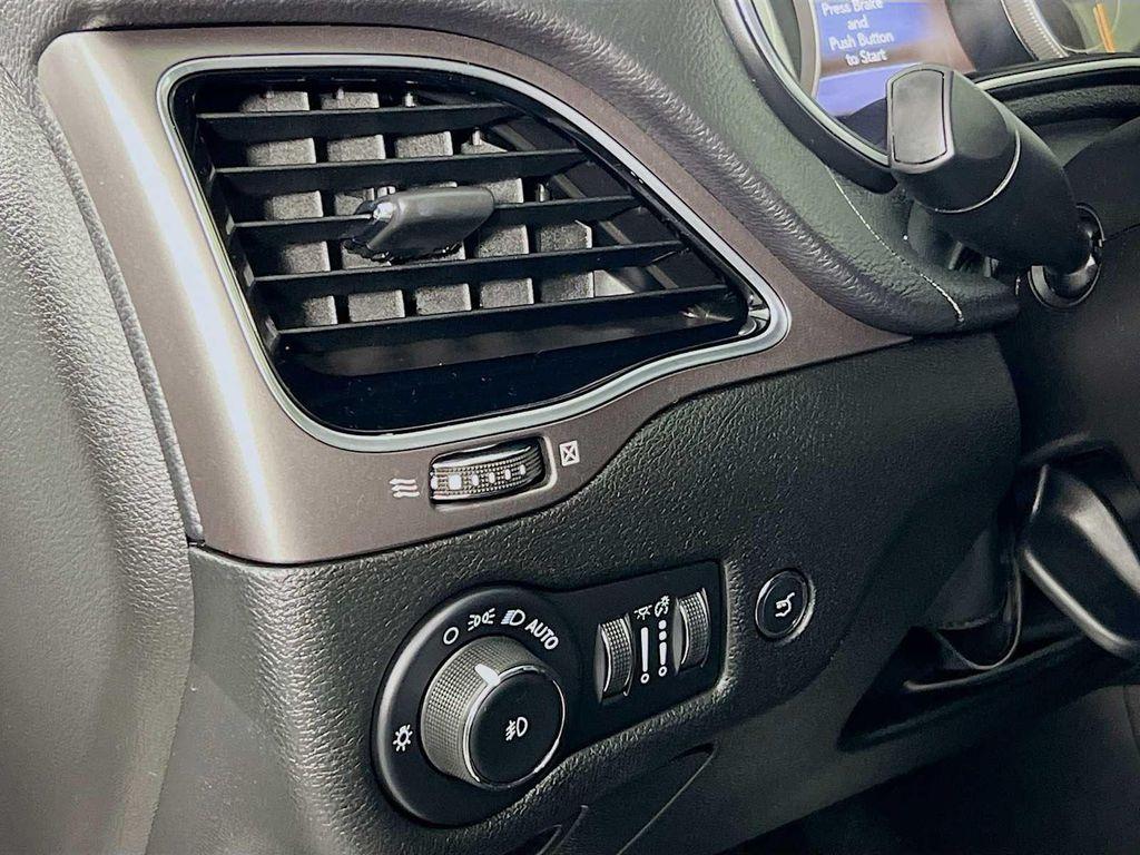 used 2021 Jeep Cherokee car, priced at $20,991