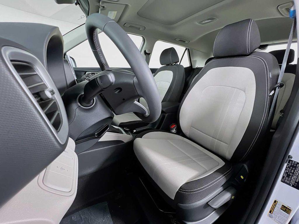 new 2025 Hyundai Venue car, priced at $23,089