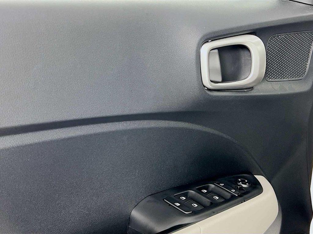 new 2025 Hyundai Venue car, priced at $23,089