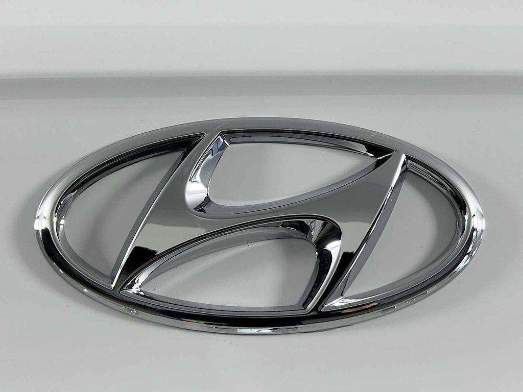 new 2025 Hyundai Venue car, priced at $23,089