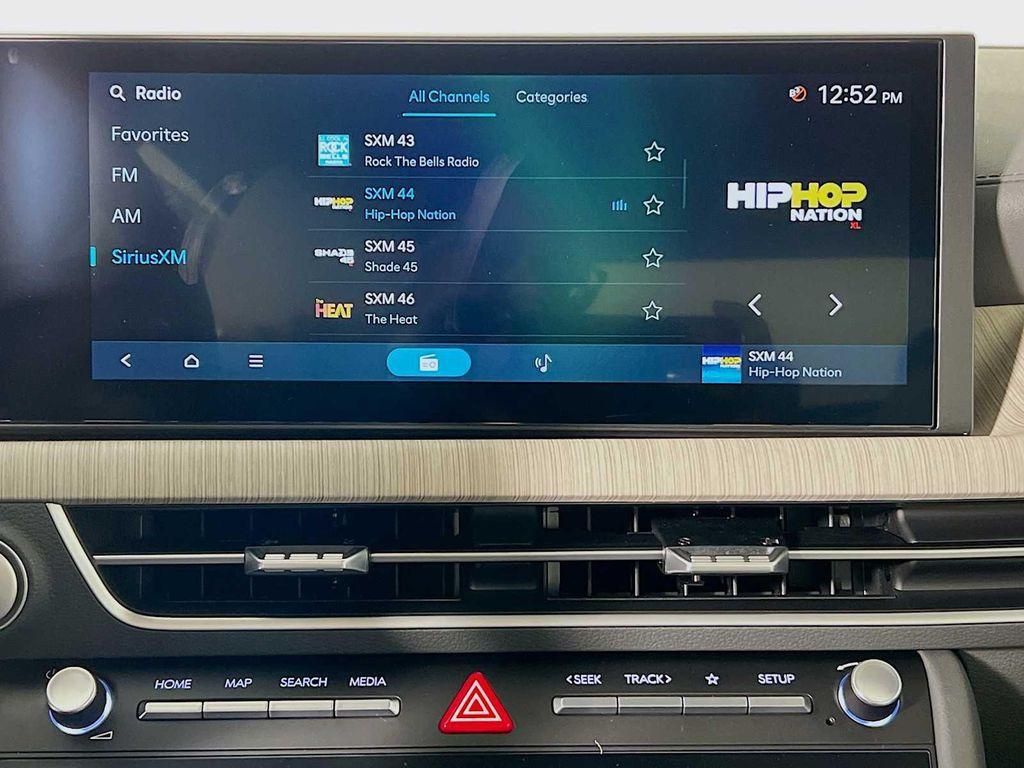 new 2025 Hyundai Sonata Hybrid car, priced at $31,247