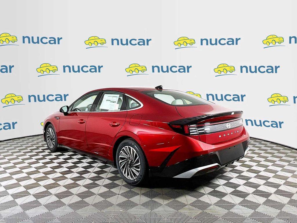 new 2025 Hyundai Sonata Hybrid car, priced at $31,247