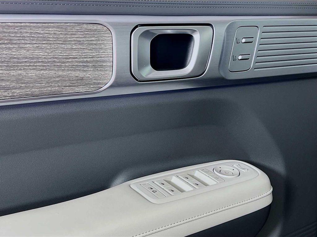 new 2025 Hyundai SANTA FE HEV car, priced at $47,462