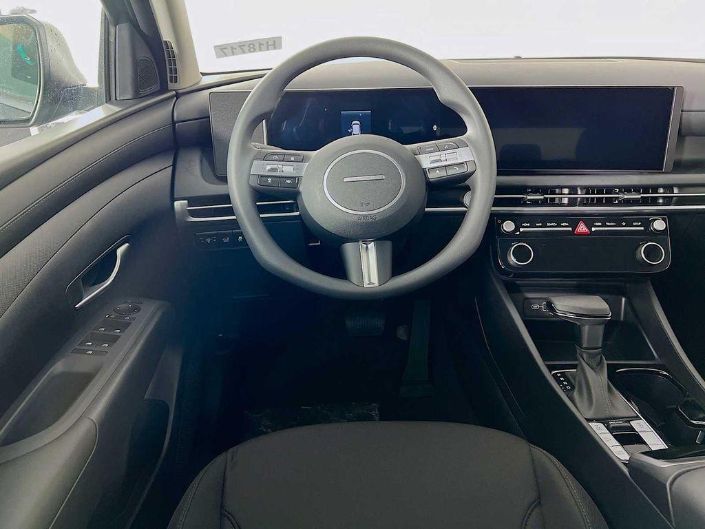 new 2026 Hyundai Tucson car, priced at $32,052