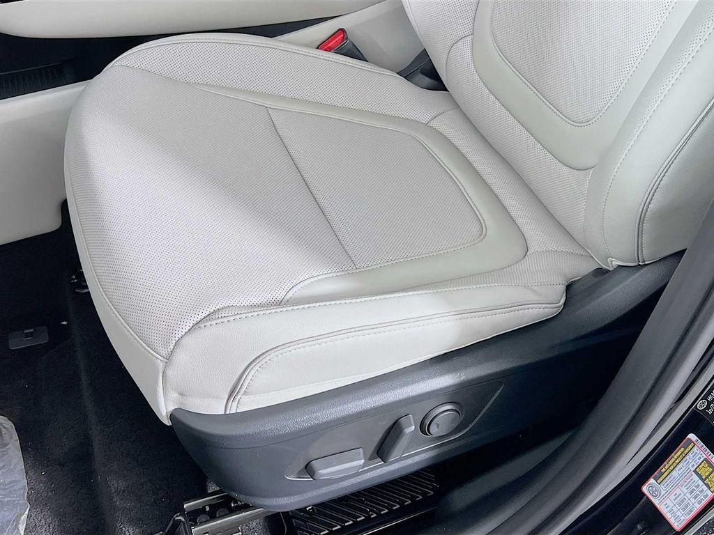 new 2025 Hyundai Tucson car, priced at $39,658