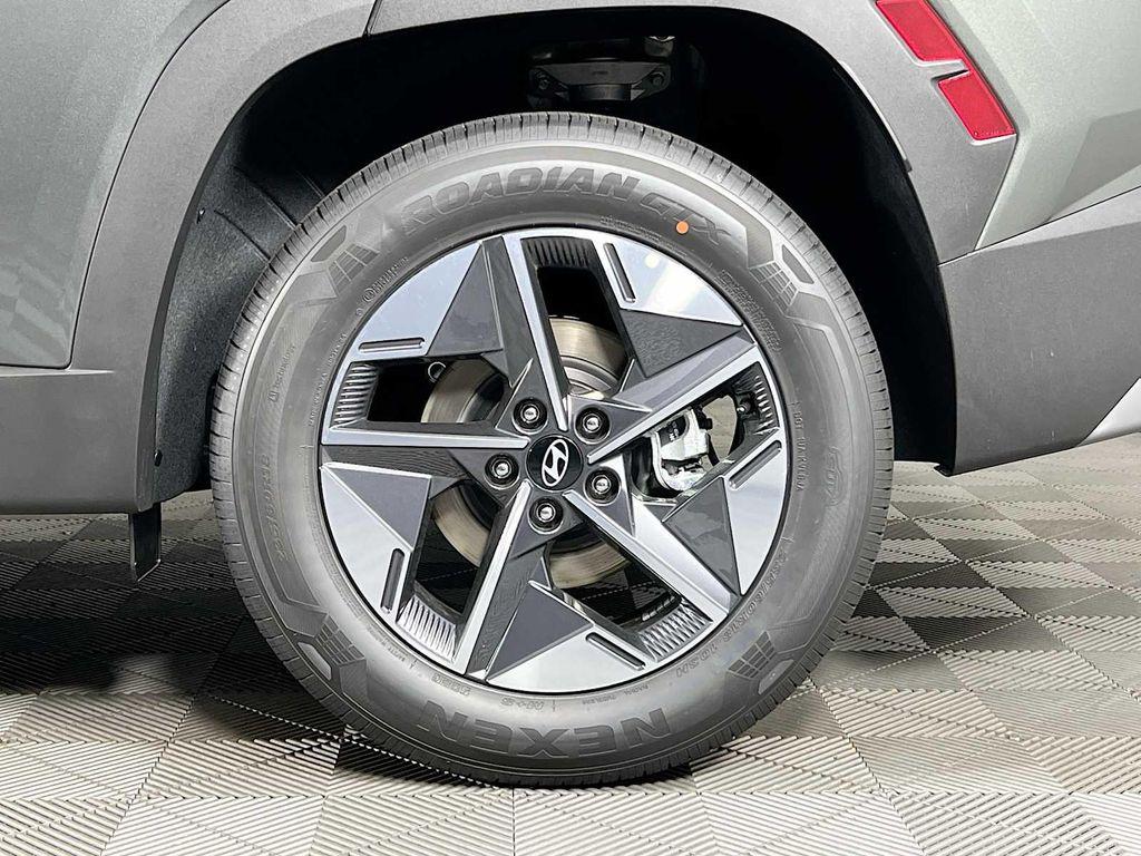 new 2026 Hyundai TUCSON Hybrid car, priced at $33,870