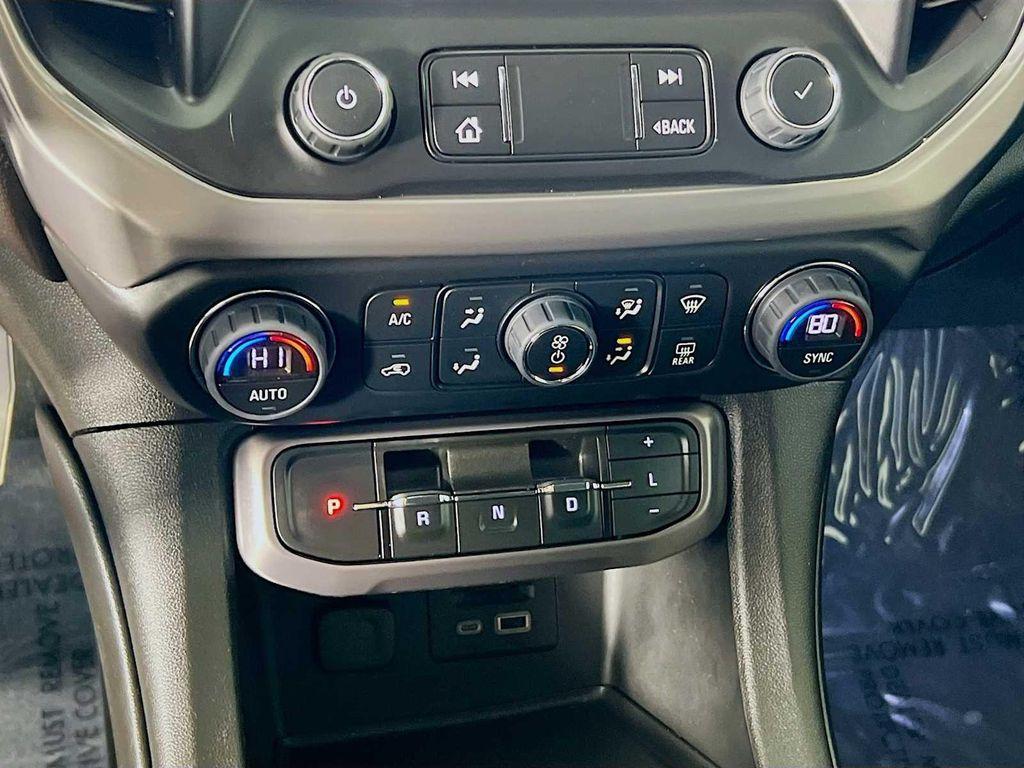 used 2022 GMC Acadia car, priced at $28,896