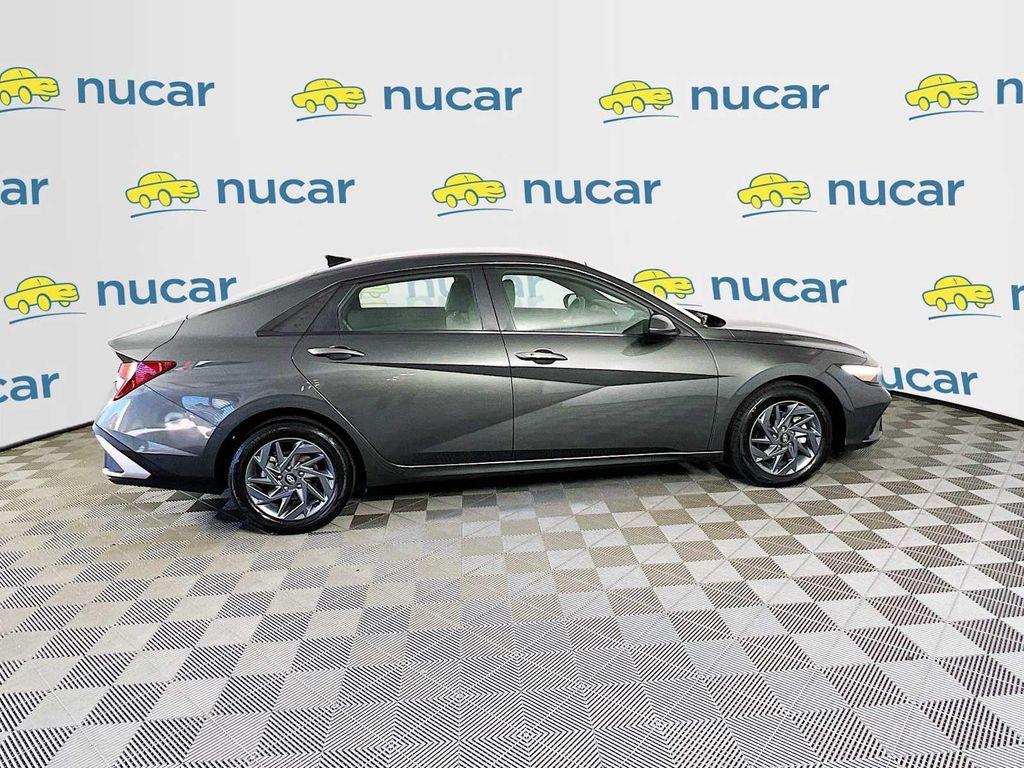 used 2024 Hyundai Elantra car
