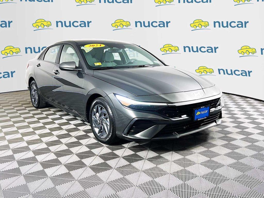 used 2024 Hyundai Elantra car