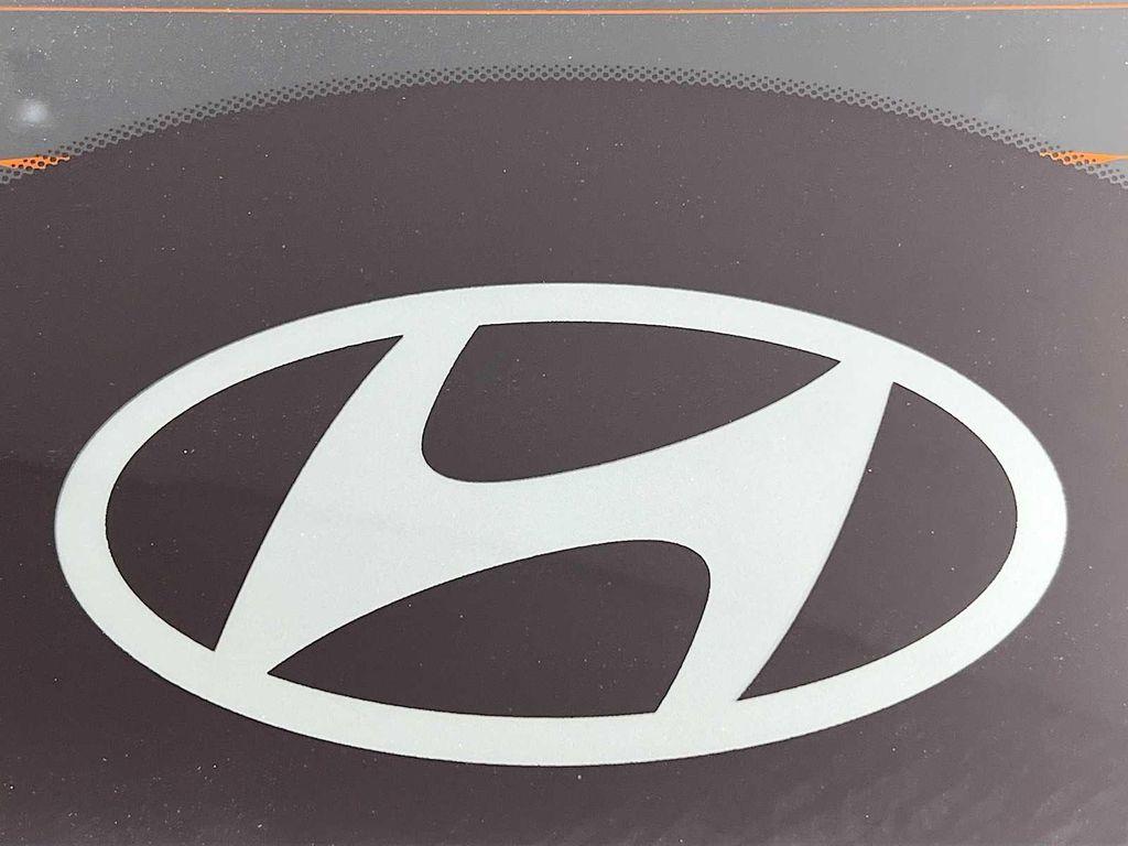 new 2026 Hyundai TUCSON Hybrid car, priced at $32,774