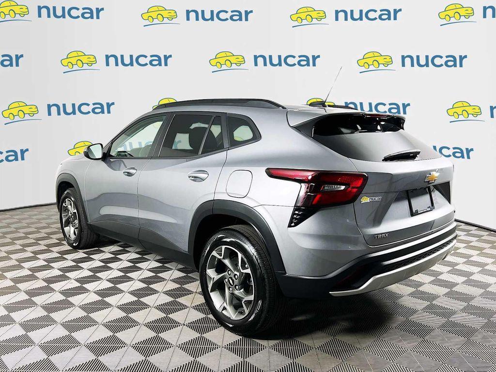 used 2025 Chevrolet Trax car, priced at $21,089