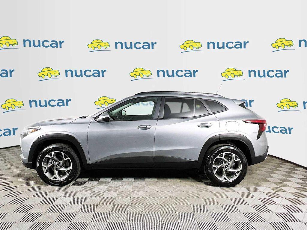 used 2025 Chevrolet Trax car, priced at $21,089