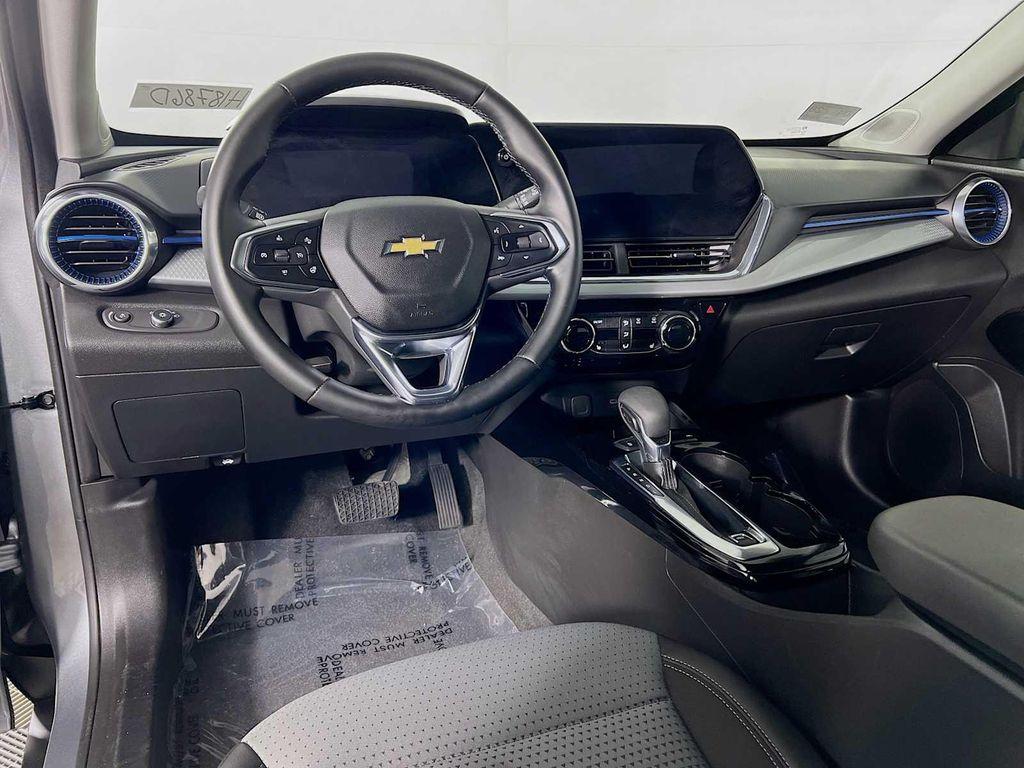 used 2025 Chevrolet Trax car, priced at $21,089