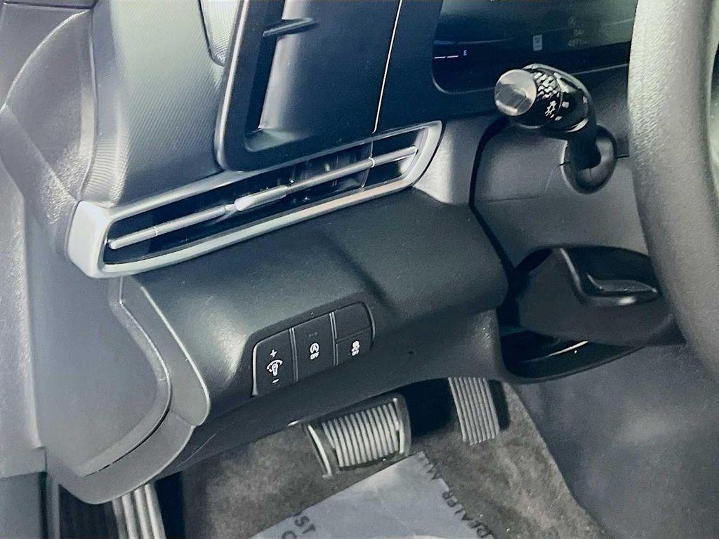 used 2025 Hyundai Elantra car, priced at $21,901