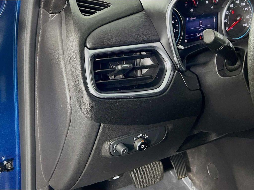 used 2021 Chevrolet Equinox car, priced at $17,798
