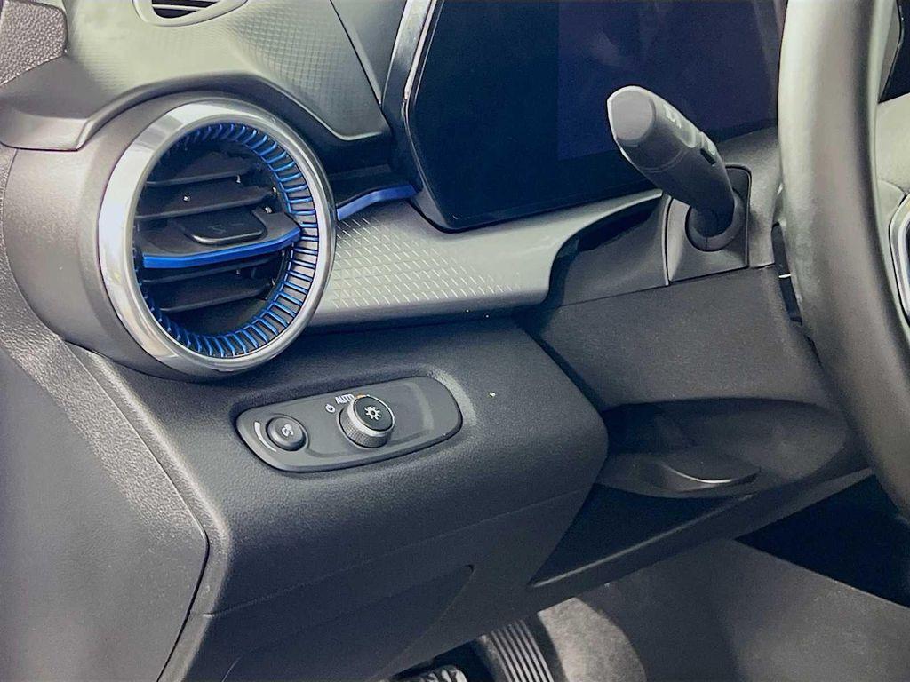 used 2025 Chevrolet Trax car, priced at $21,524