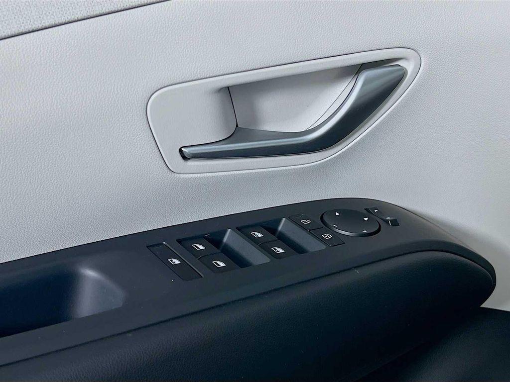 new 2026 Hyundai TUCSON Hybrid car, priced at $34,655