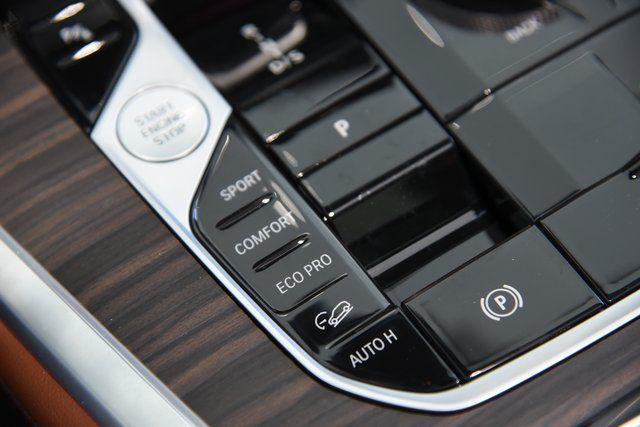 new 2026 BMW X7 car, priced at $96,175