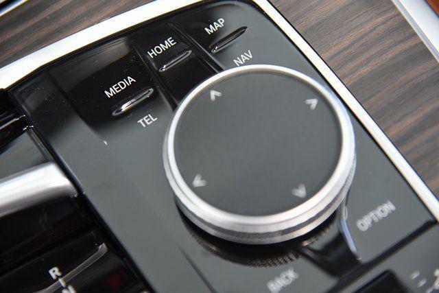 new 2026 BMW X7 car, priced at $96,175