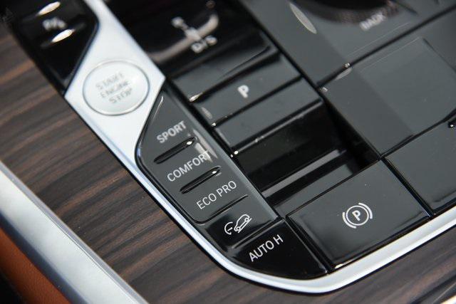 new 2026 BMW X7 car, priced at $96,175