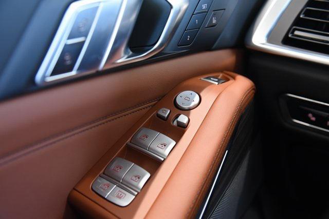 new 2026 BMW X7 car, priced at $96,175