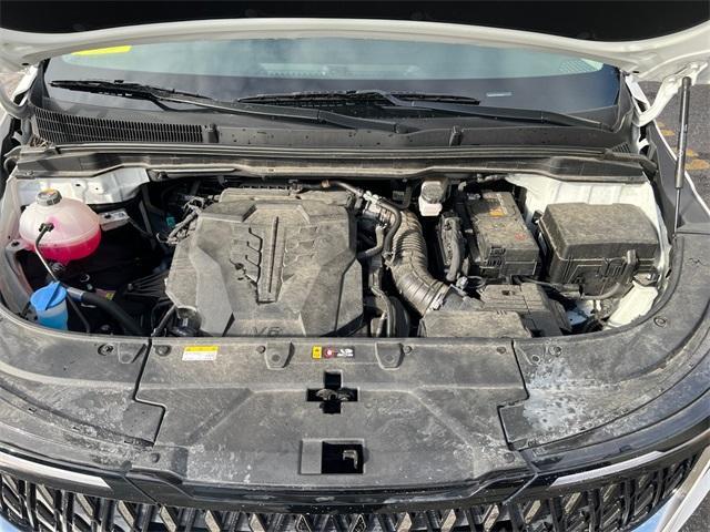 used 2025 Kia Carnival car, priced at $35,198