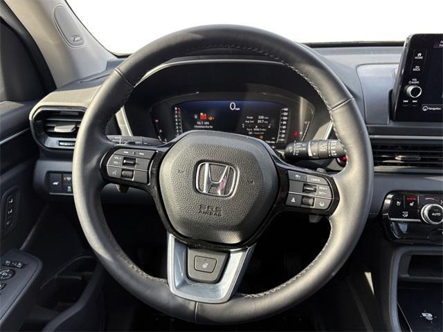 used 2025 Honda Pilot car, priced at $45,672