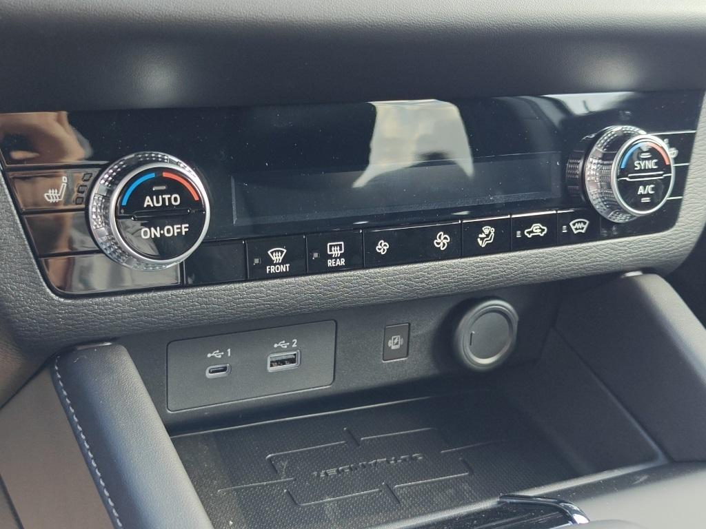 new 2025 Mitsubishi Outlander PHEV car, priced at $41,960