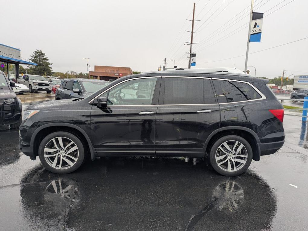 used 2017 Honda Pilot car, priced at $21,166