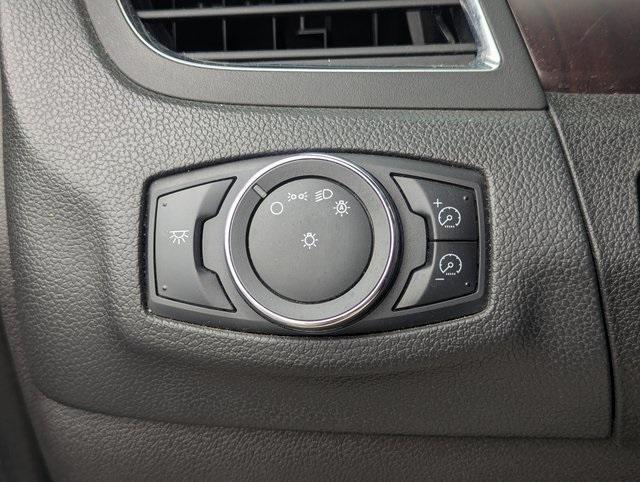 used 2013 Ford Edge car, priced at $4,988