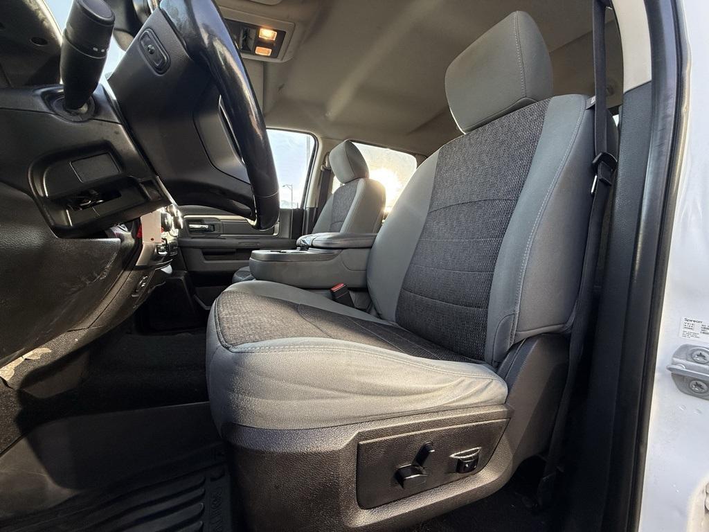 used 2019 Ram 1500 Classic car, priced at $22,488