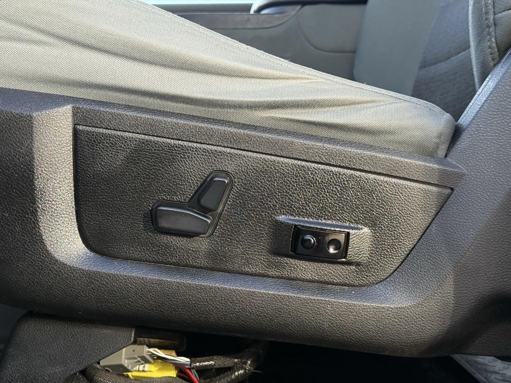 used 2019 Ram 1500 Classic car, priced at $22,488