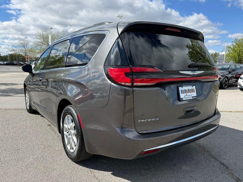 used 2022 Chrysler Pacifica car, priced at $20,177