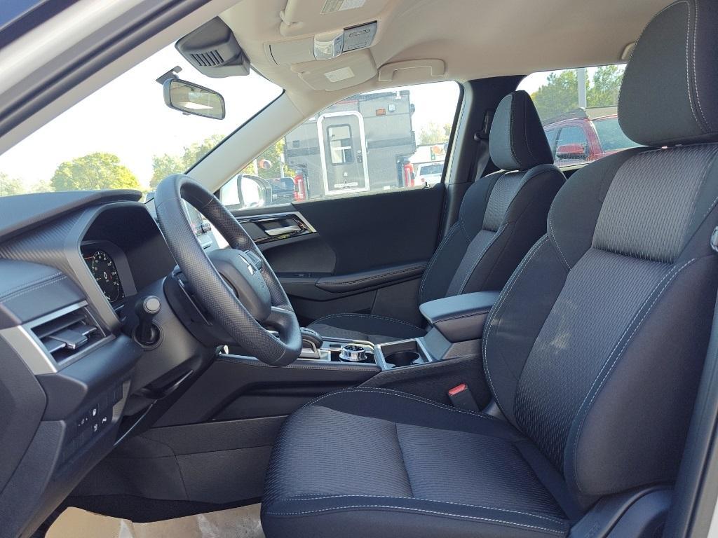 new 2025 Mitsubishi Outlander PHEV car, priced at $38,120