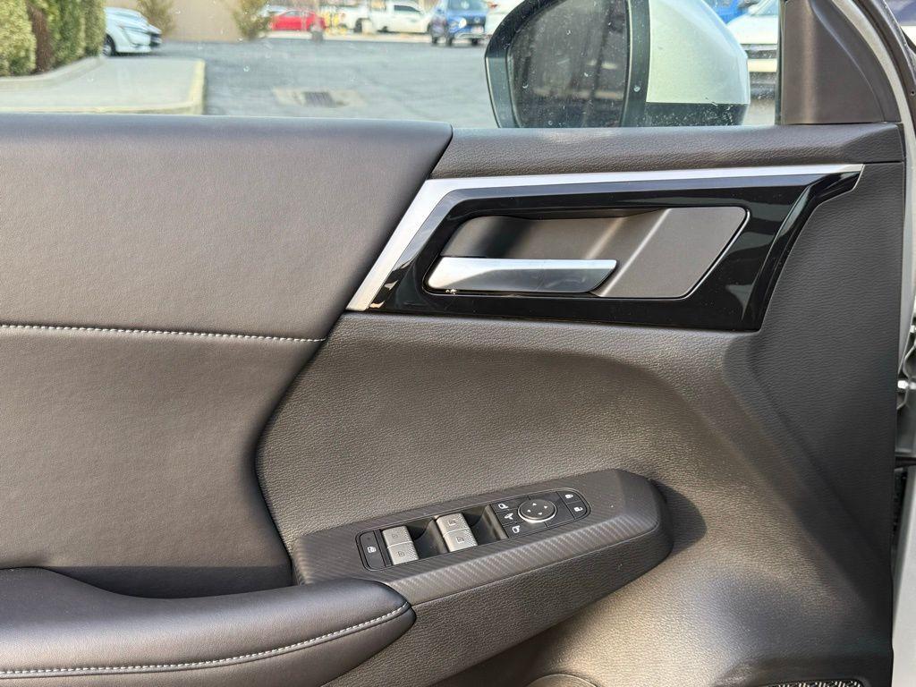 used 2025 Mitsubishi Outlander PHEV car, priced at $37,480