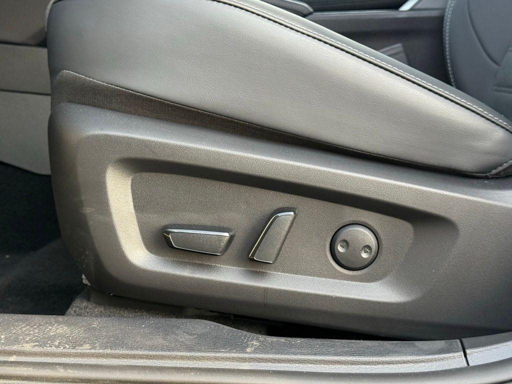 used 2025 Mitsubishi Outlander PHEV car, priced at $37,480