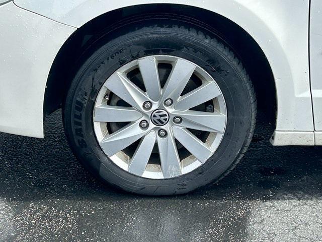 used 2012 Volkswagen Routan car, priced at $3,988