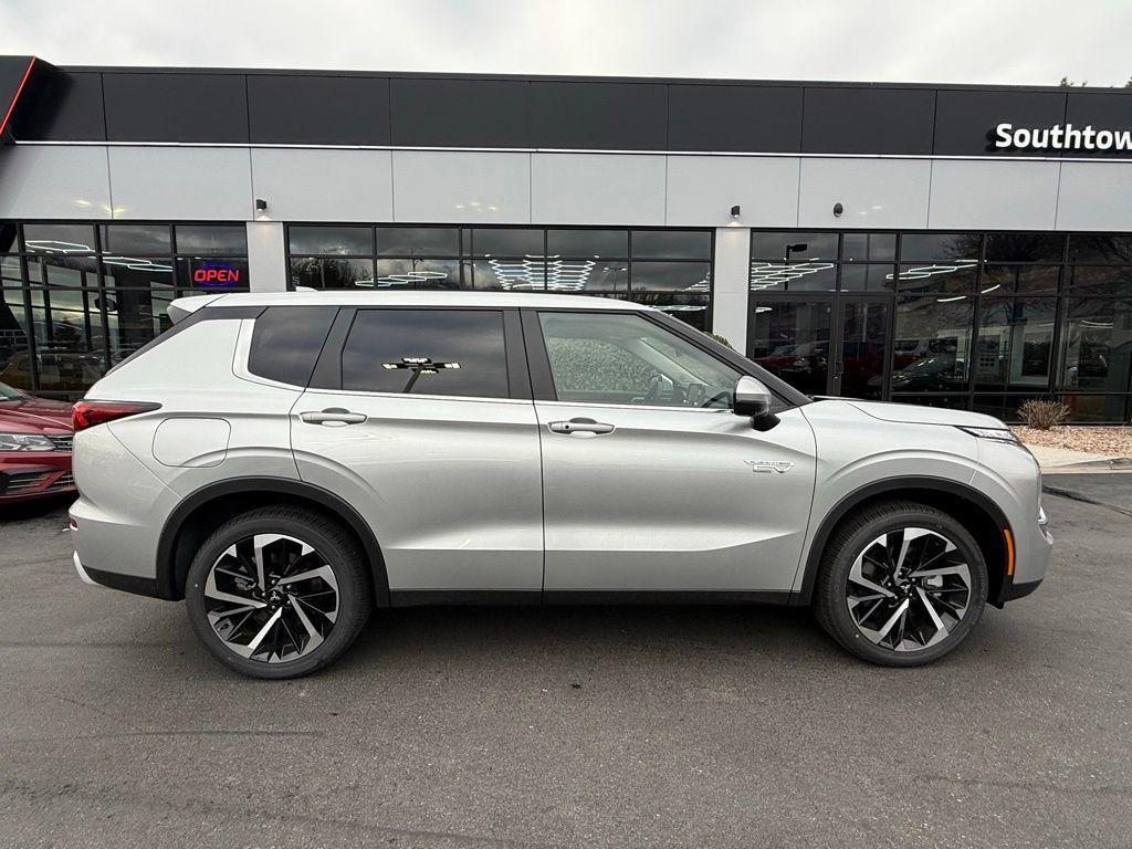 used 2025 Mitsubishi Outlander PHEV car, priced at $36,888