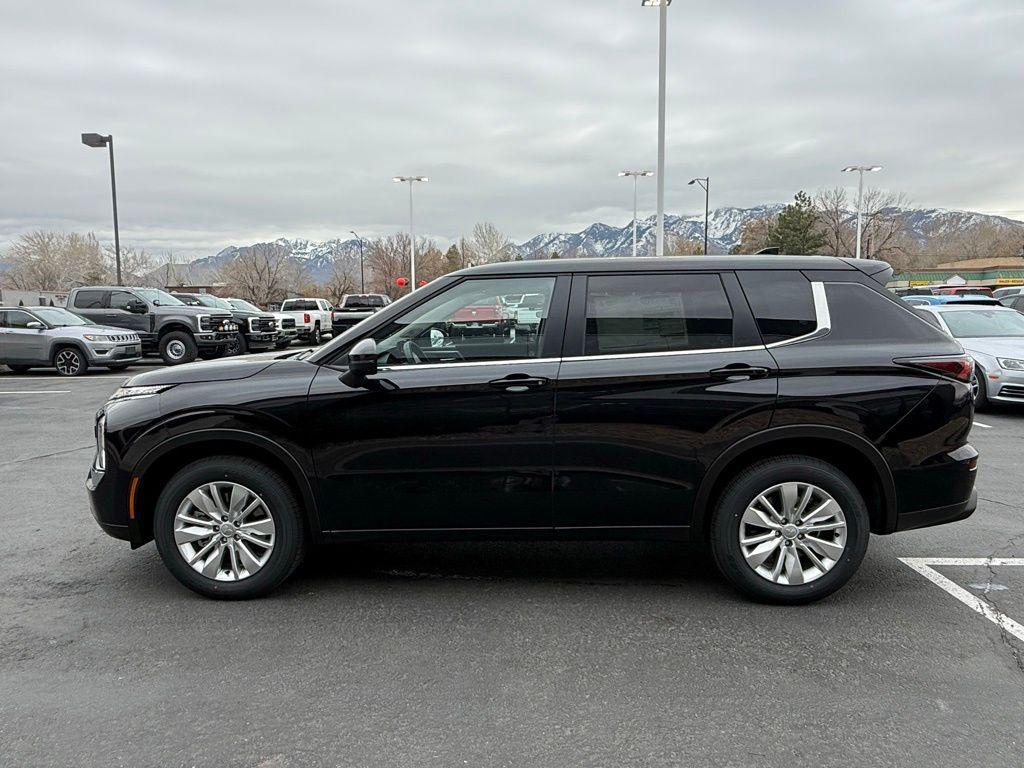 new 2026 Mitsubishi Outlander car, priced at $31,898
