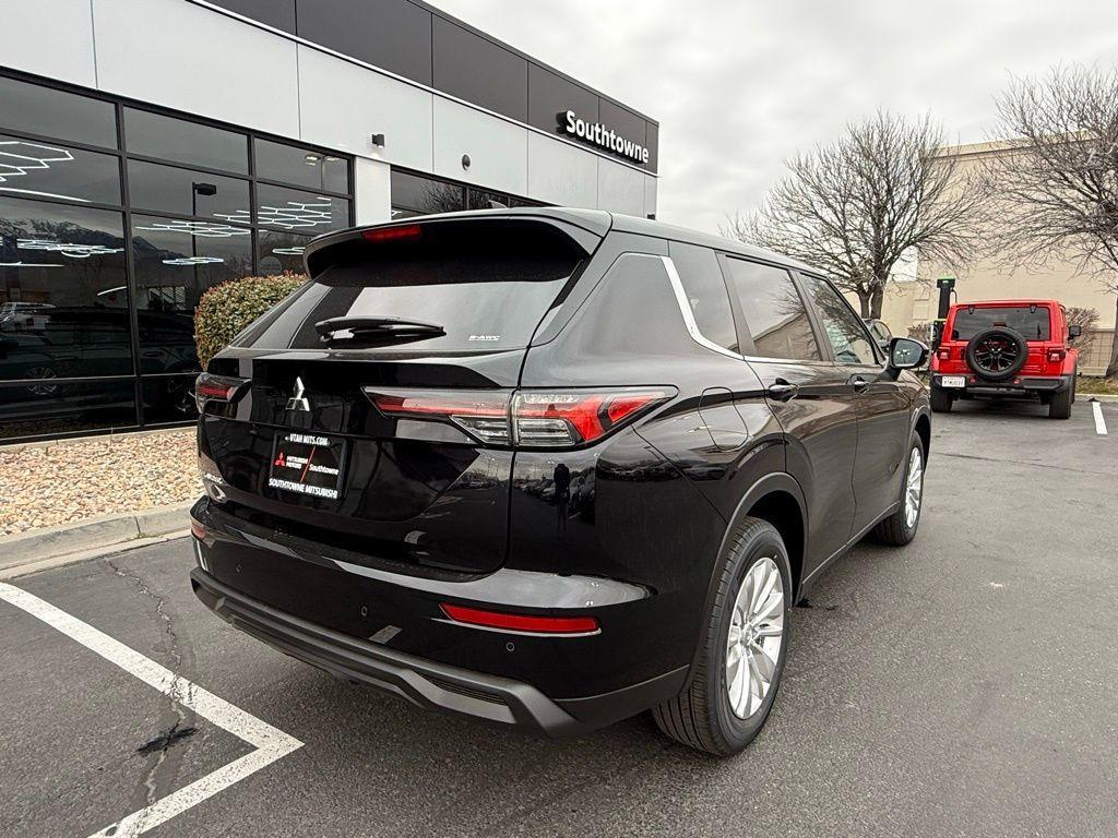 new 2026 Mitsubishi Outlander car, priced at $31,898