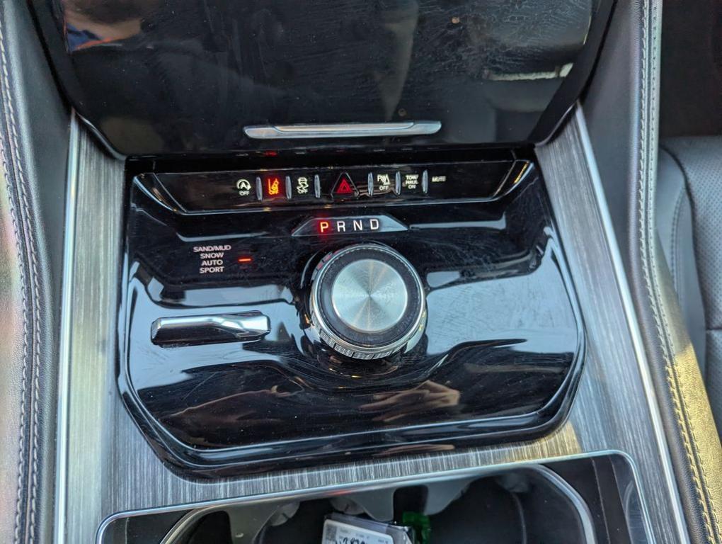 used 2024 Jeep Wagoneer car, priced at $42,077