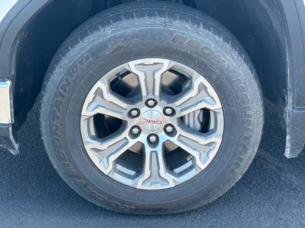 used 2025 GMC Sierra 1500 car, priced at $39,966
