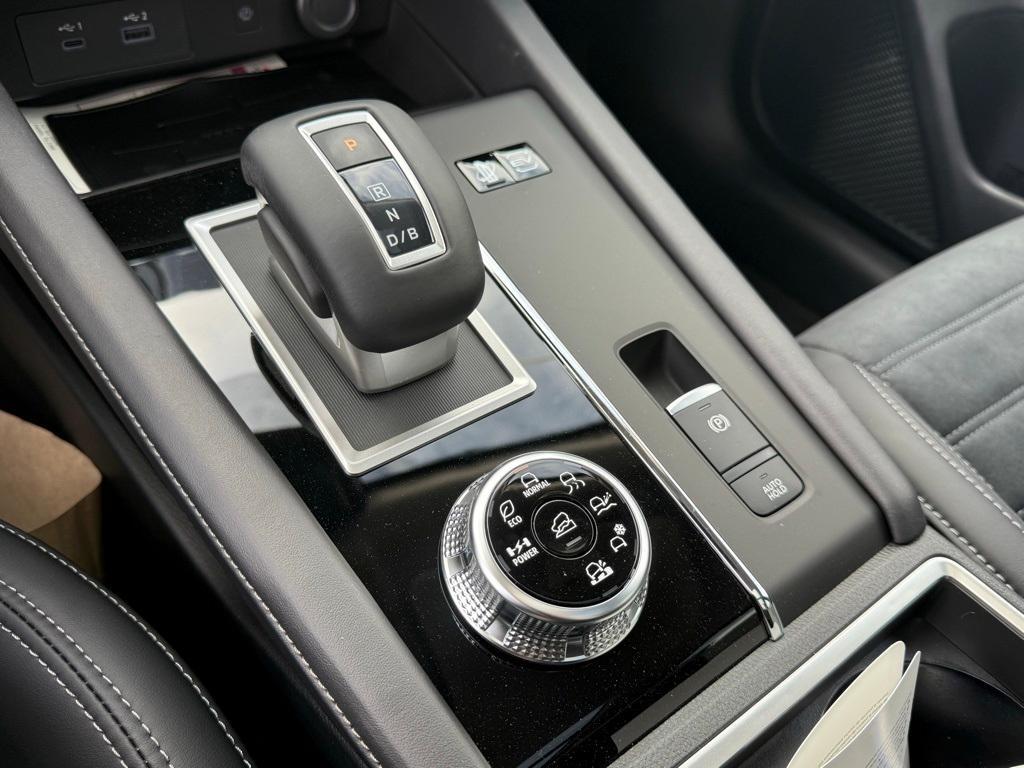 used 2025 Mitsubishi Outlander PHEV car, priced at $37,029