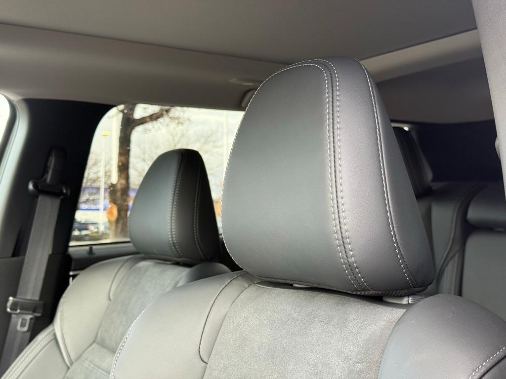 used 2025 Mitsubishi Outlander PHEV car, priced at $37,029