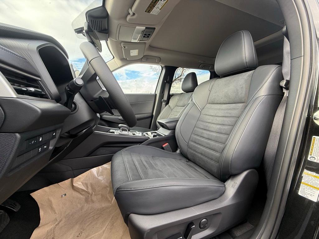 used 2025 Mitsubishi Outlander PHEV car, priced at $37,029