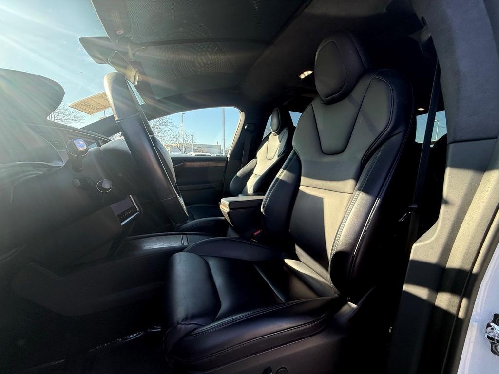 used 2020 Tesla Model X car, priced at $32,895