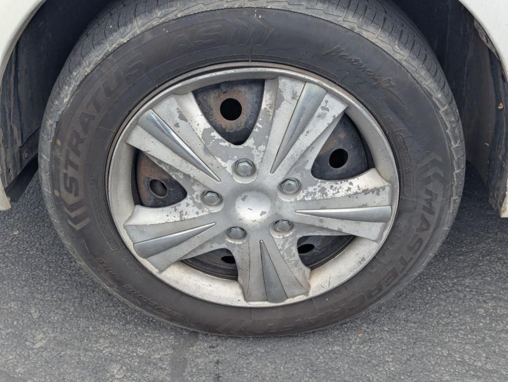 used 2006 Ford Focus car, priced at $4,627