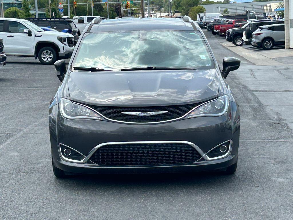 used 2020 Chrysler Pacifica car, priced at $14,066