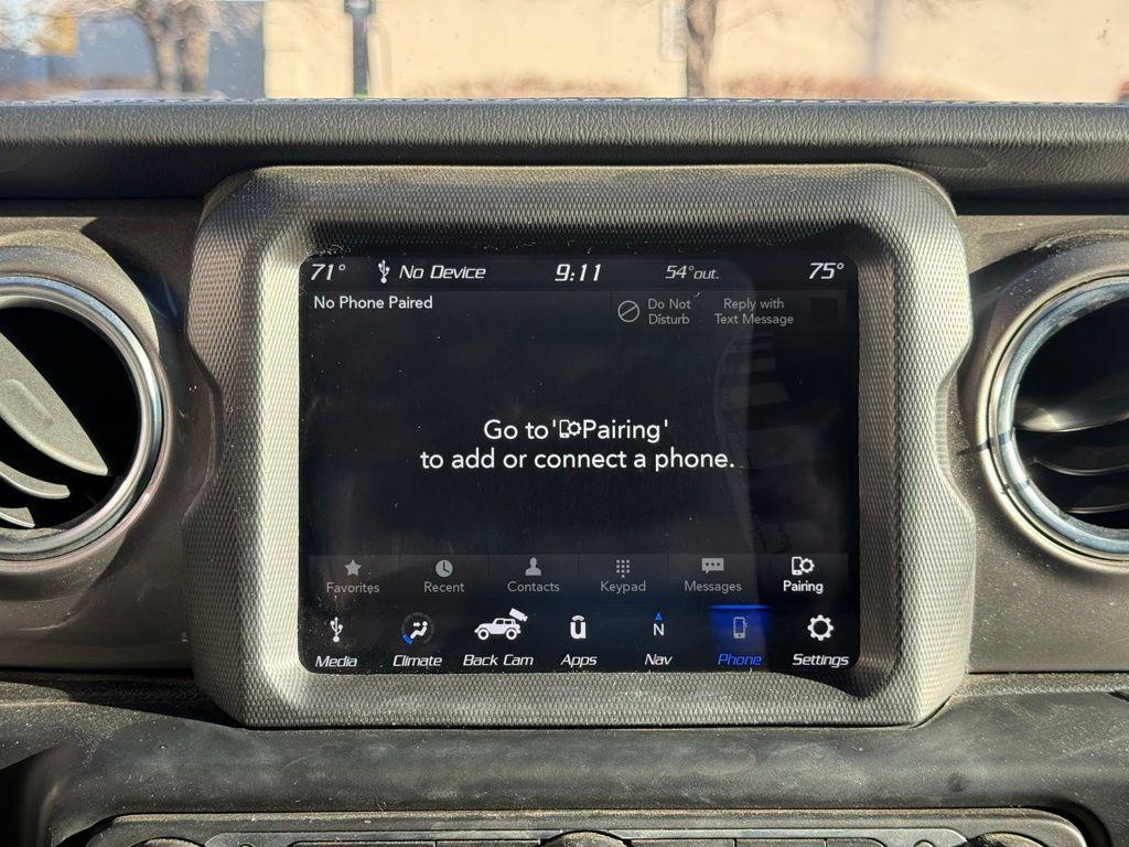 used 2021 Jeep Wrangler Unlimited car, priced at $27,192