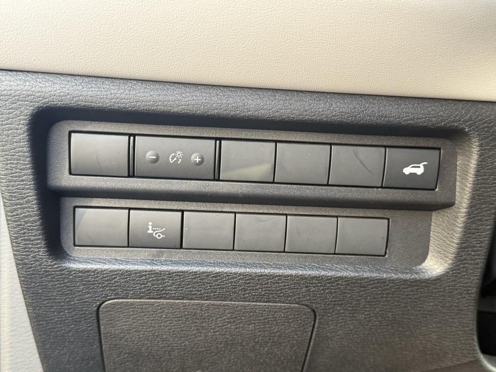 used 2025 Mitsubishi Outlander car, priced at $32,344